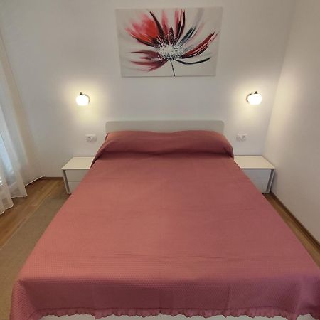Apartmani Malo More Seline ภายนอก รูปภาพ